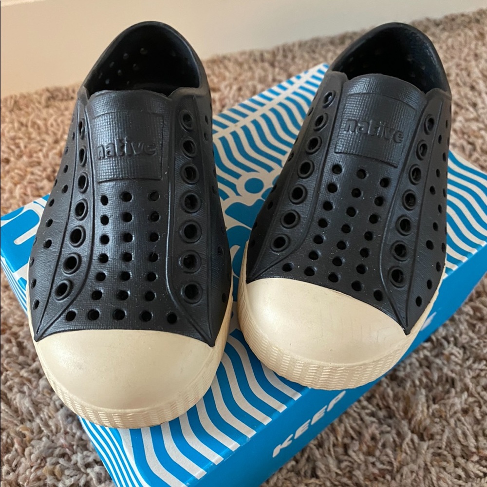 Natives, Size 8